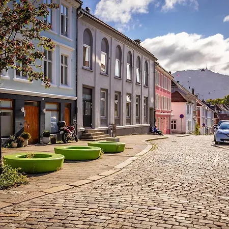 Pearl In Historic Street & Easy Check-in * Bergen