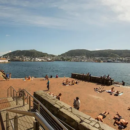 Pearl In Historic Street & Easy Check-in Bergen